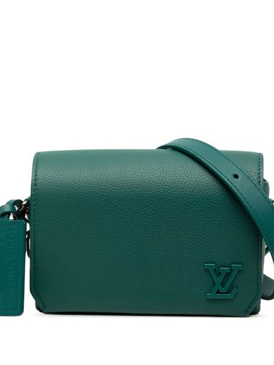 Louis Vuitton Handbags - Louis Vuitton Aerogram Fastline Wearable Wallet eva Green Leather
